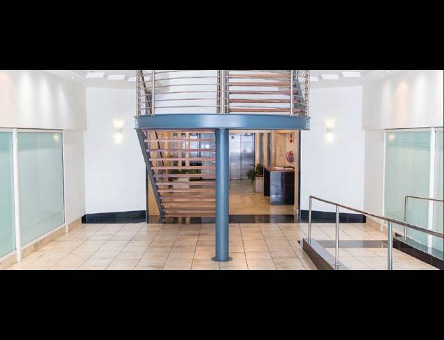 495M² OFFICE TO LET IN CAPE TOWN CITY CENTRE